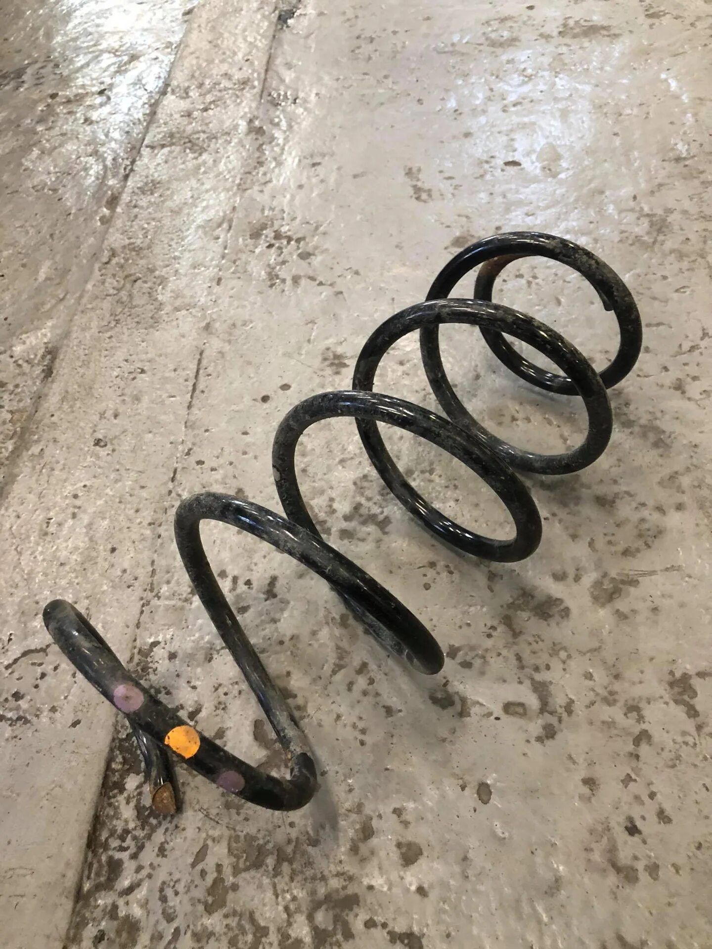 C4t33562h. Пружины ситроен с4. Задние пружины с4 пикассо. Пружины передние ситроен с4. Пружина ситроен с3.