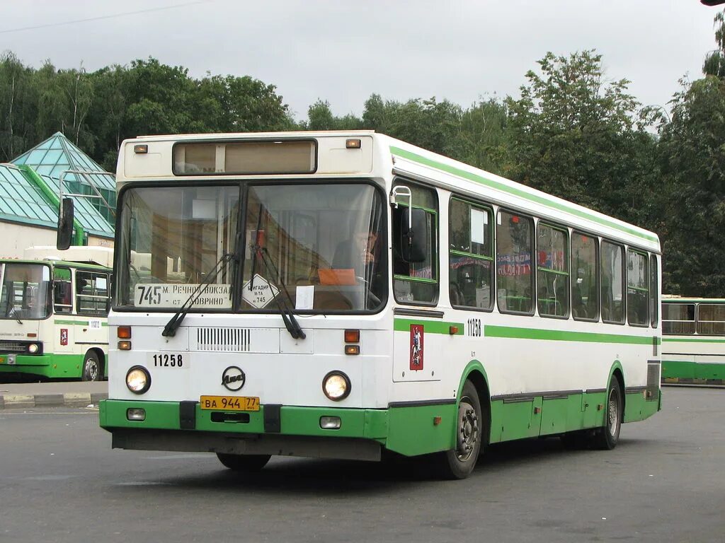 маршрутка. автобус 451 пушкино вднх. автобус 451 пушкино вднх.