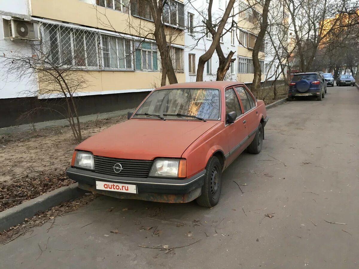 ваз-21011 седан. Mercedes-benz w123, 1983. Opel ascona. автомобиль 1983 года. автомобиль 1983 года.