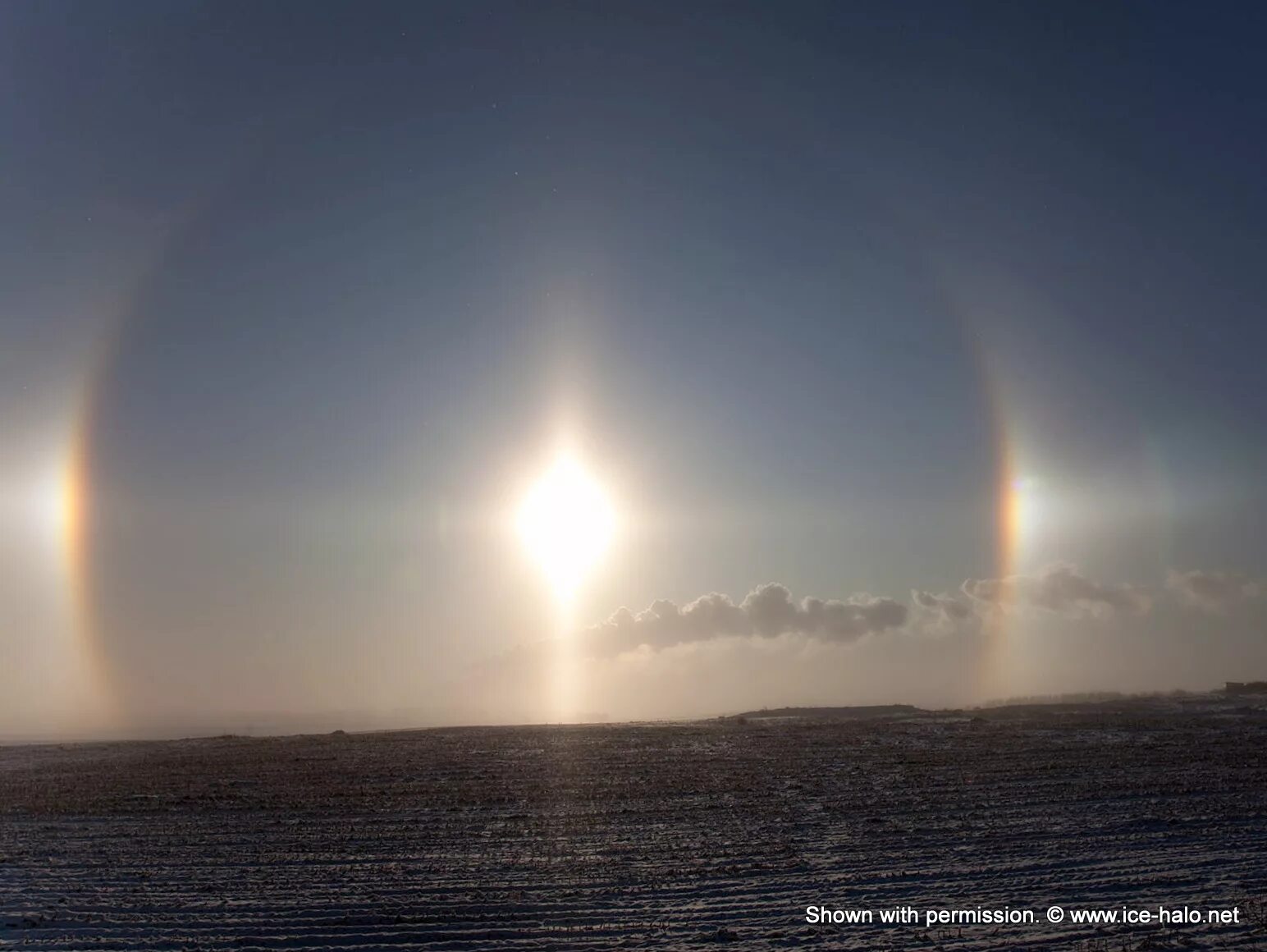 северное сияние солнечное гало. северное сияние солнечное гало. гало отзывы. гало вокруг луны. паргелический круг гало.