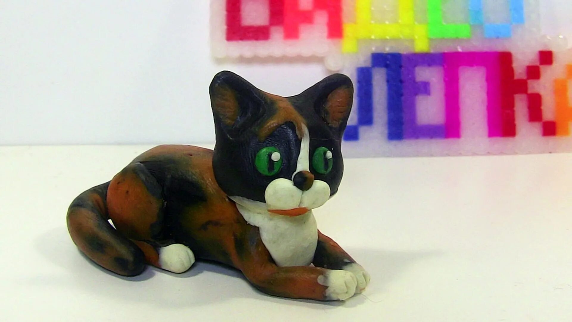 Лепка из пластилина кошка собака. Котик из пластилина. Котенок из пластилина. Котик из пластилина. Котик пластилин видео.