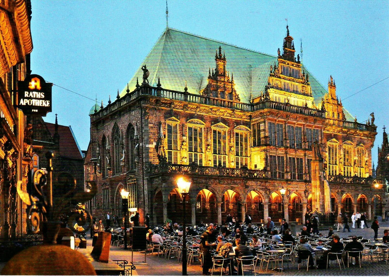 Город бремен страна. Ратуша в Бремене. Бременская ратуша Bremen. Ратушная площадь города Бремен. Бременская ратуша в Германии.