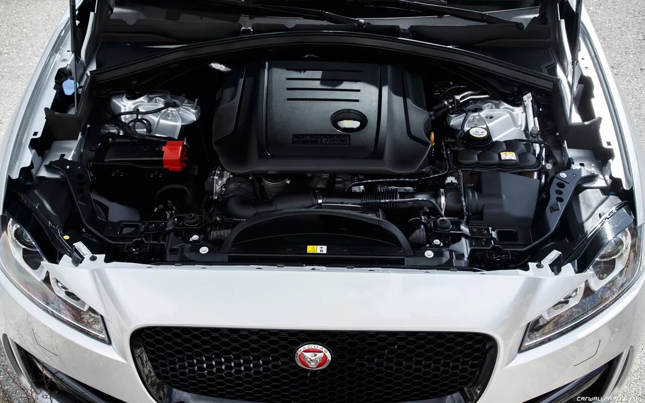 0 дизель. ягуар f pace двигатель. 0 бензин. подкапотное пространство jaguar f pace. ягуар f pace двигатель.