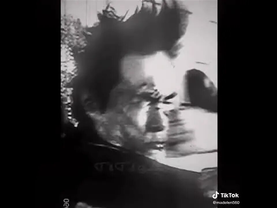 Смерть виктора цоя после аварии. 08. Цой после. Виктор цой 1987 желтые воды. Виктор цой автокатастрофа.