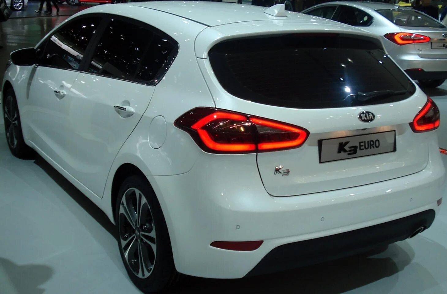 Kia k3. Kia k3 хэтчбек. Kia k3 2021. Kia k3 2013. Киа хэтчбек 2023