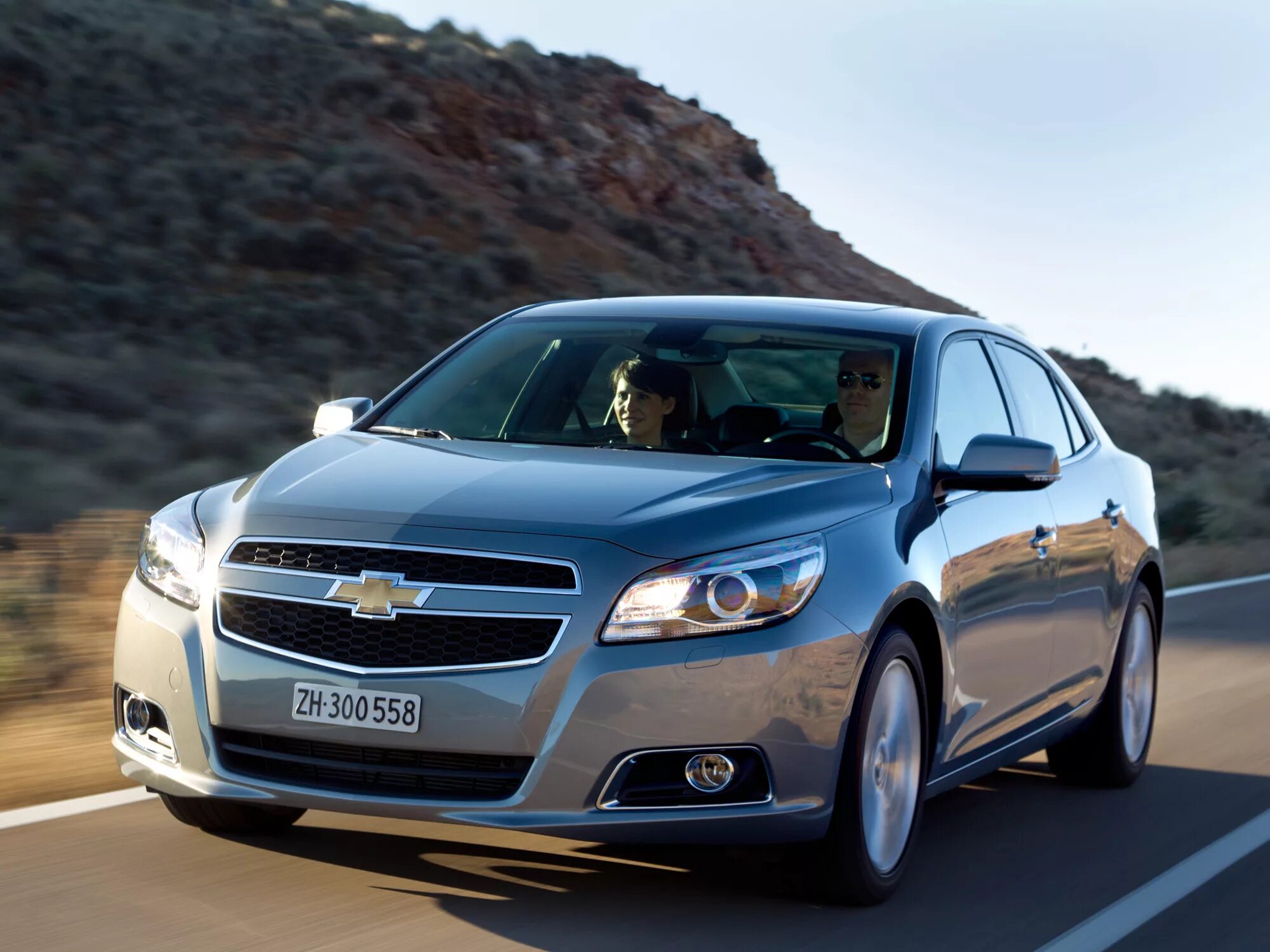 Шевроле малибу поколения. Chevrolet Malibu 1. Chevrolet Malibu 2012. Шевроле Малибу седан. Chevrolet Malibu седан 2012.