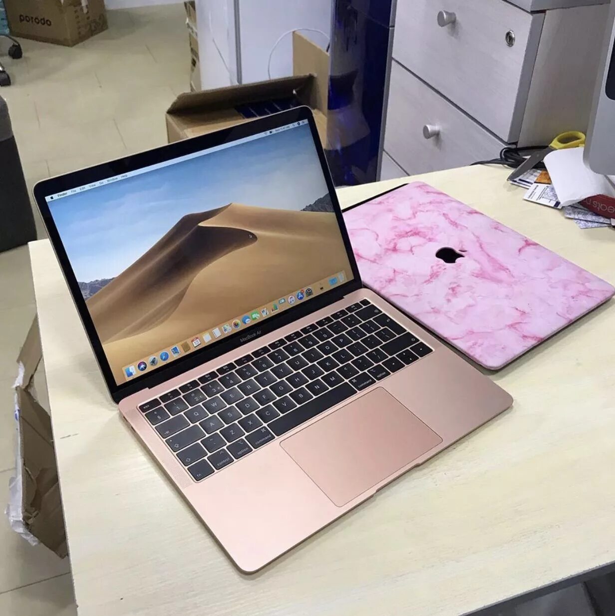 Макбук аир м3. Макбук Эйр 13 2019. Макбук АИР 15. Apple MACBOOK Pro 13 Mid 2019. MACBOOK Air Pro 16.