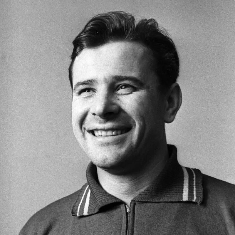 Я лев. Лев иванович. Лев яшин динамо. Лев иванович. Яшин вратарь.