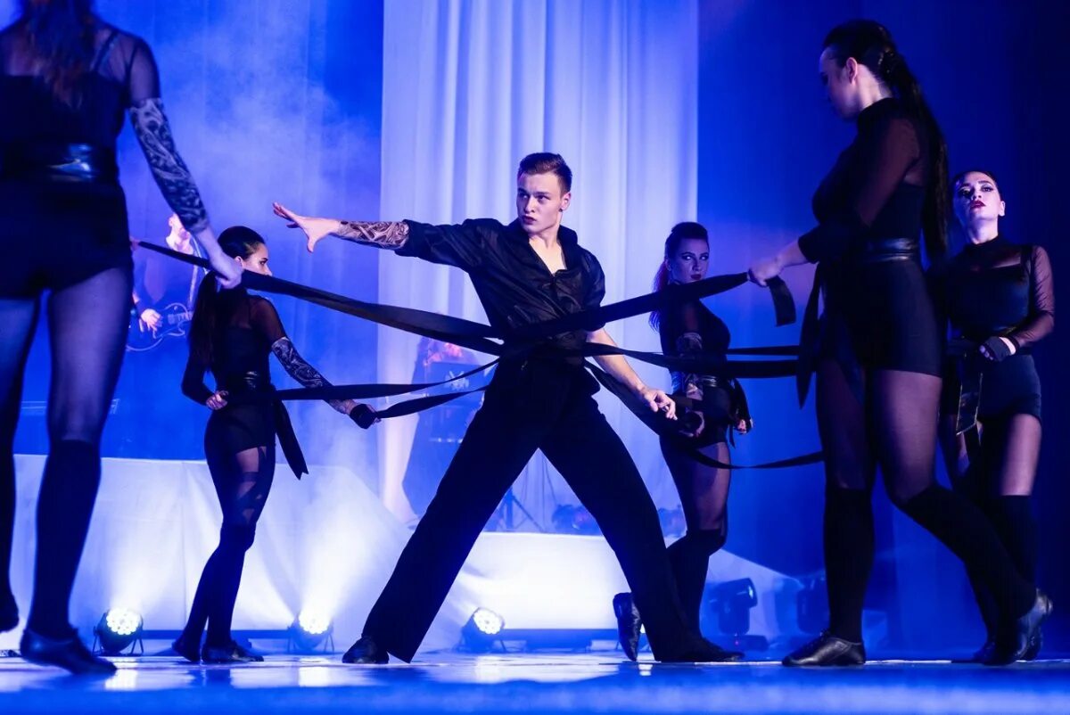 Стиль линди хоп. Стиль линди хоп. Танцы на сцене. Танцуй рок. Танцуй рок.