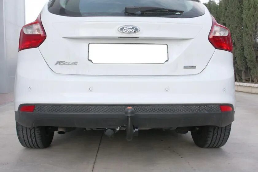 Фаркоп фокус хэтчбек. Фаркоп на ford focus 3 хэтчбек. фаркоп фф3 хэтчбек быстросъёмный. крюк фаркоп фокус-2. быстросъемный фаркоп ford focus 2 хэтчбек.