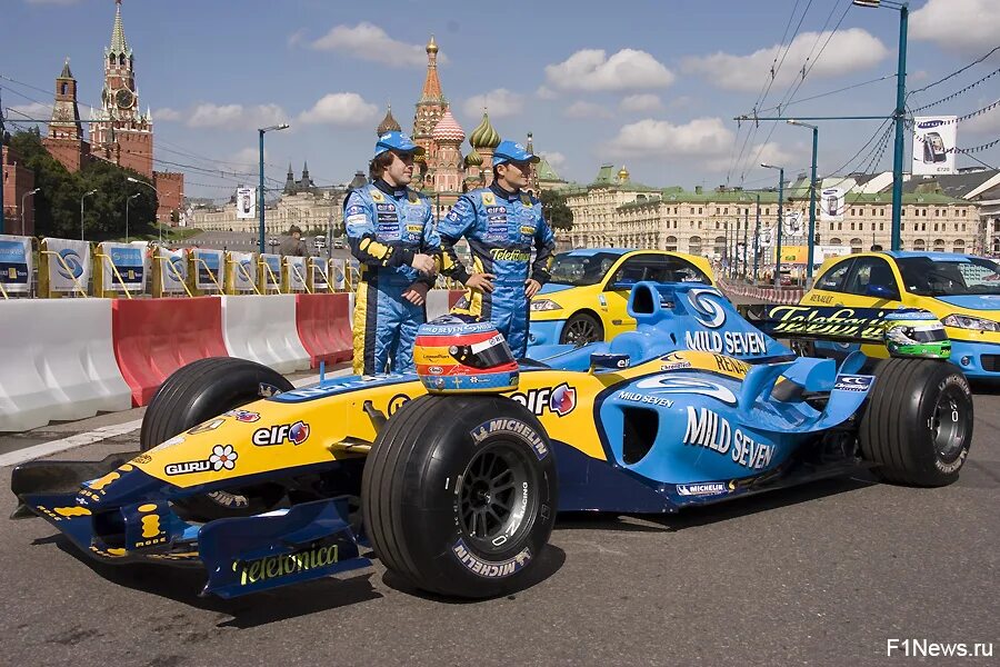 1 июля 2005. Renault f1 2006. F1 2005 Renault. Renault f1 2004. Renault f1 mild Seven.