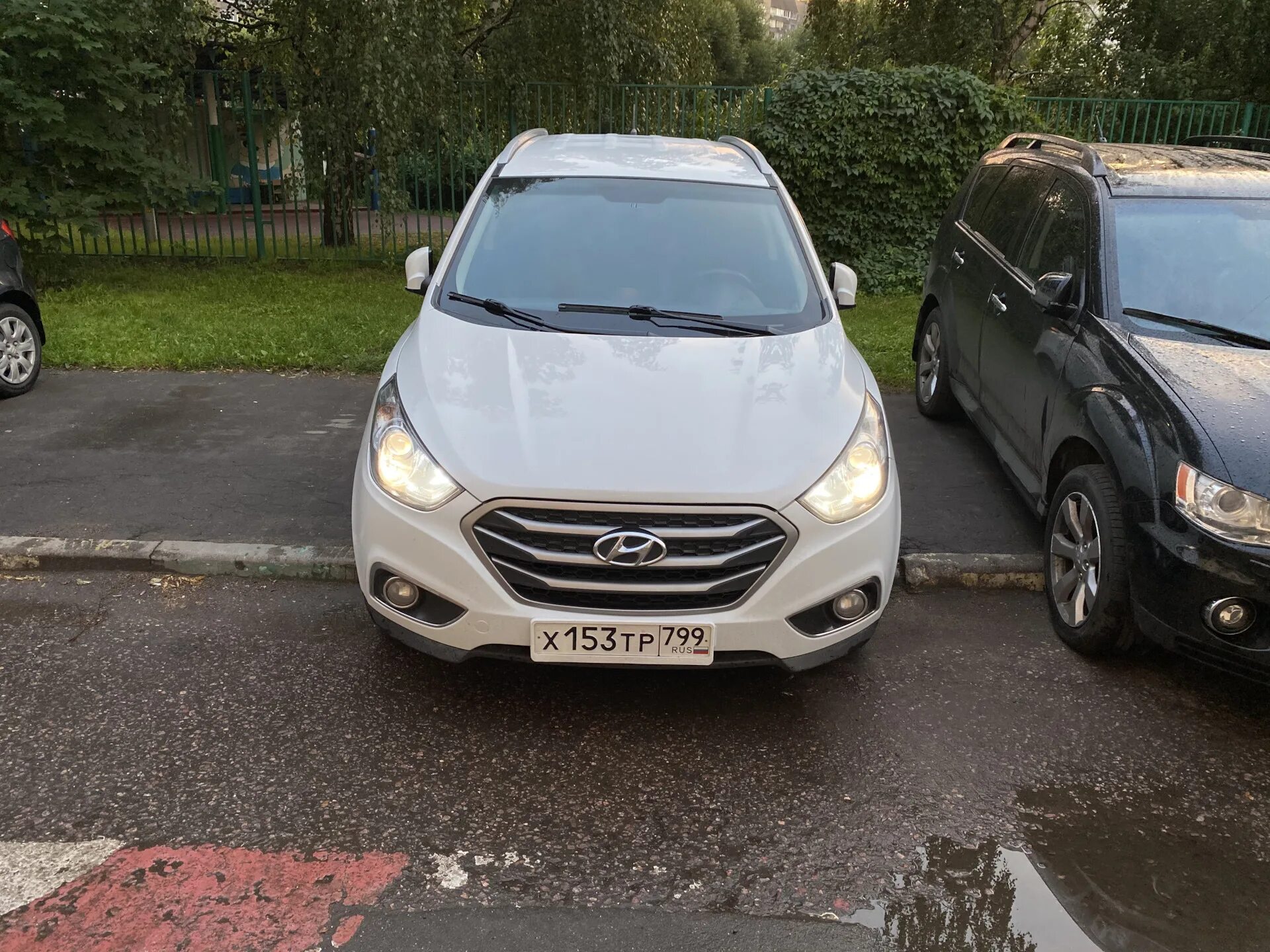 Лампочки hyundai ix35. Датчик света ix35. Динамики hyundai ix35. Хендай x35 салон. Подсветка багажника ix35.