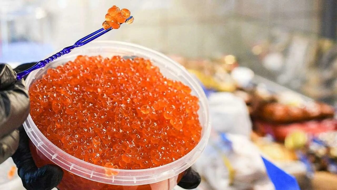 Почему икры разные