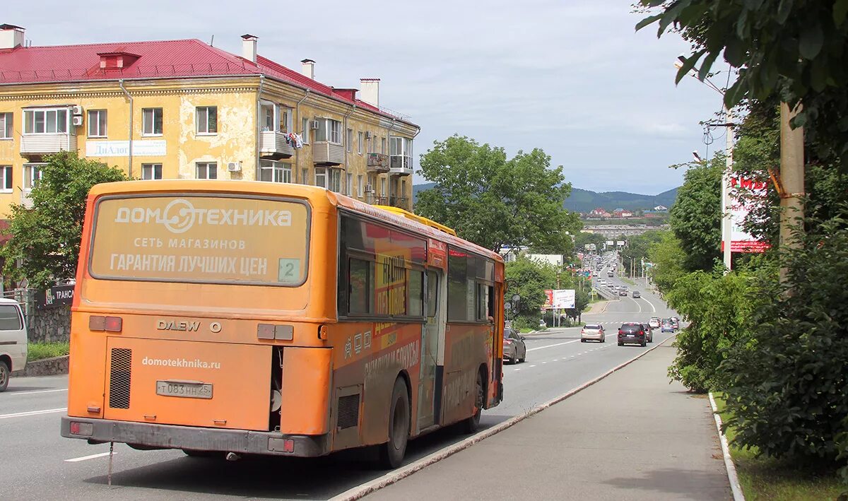 Автобус находка врангель. Daewoo bs106. Автовокзал находка. Автобусы в Находке. В Находке общественном транспорте..