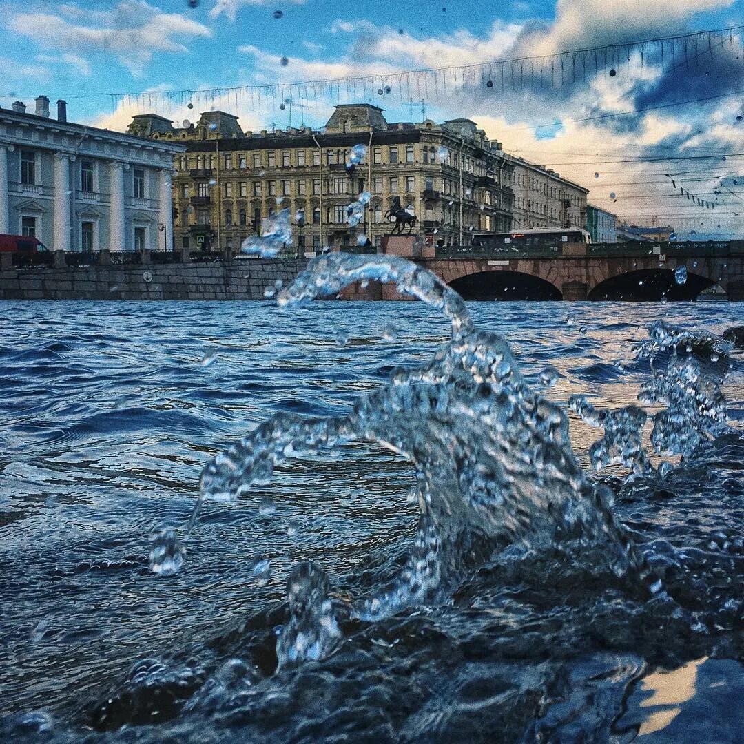 Нет воды спб сегодня. Река Фонтанка в Санкт-Петербурге. Река Фонтанка. Набережная Фонтанки Санкт-Петербург.