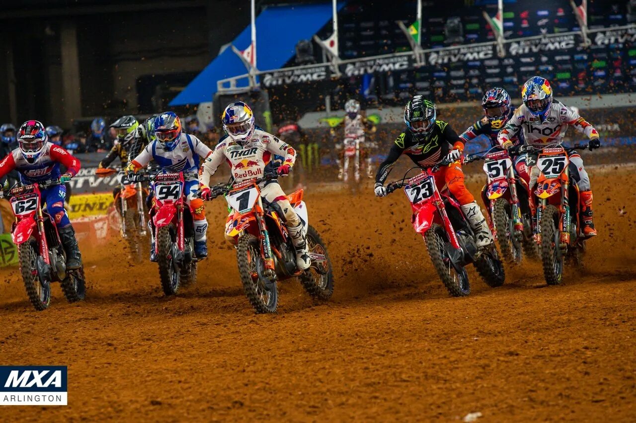 Mxgp 2021. Суперкросс ама 2024 последние фото с этапов. Суперкросс. Суперкросс фото. Трамплин для мотокросса.