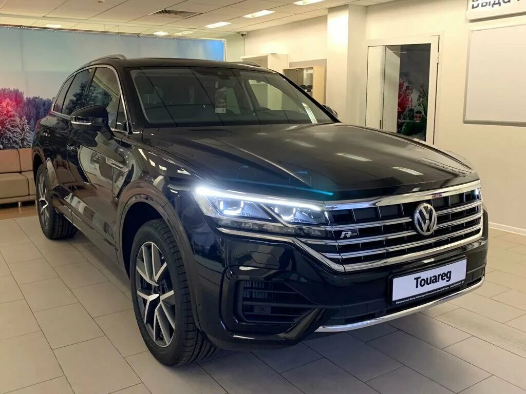 Volkswagen Touareg 2018 Black. Volkswagen Touareg 2018 черный. Фольксваген Туарег 2018 черный. Touareg 2022 r-line черный. Volkswagen touareg 2018