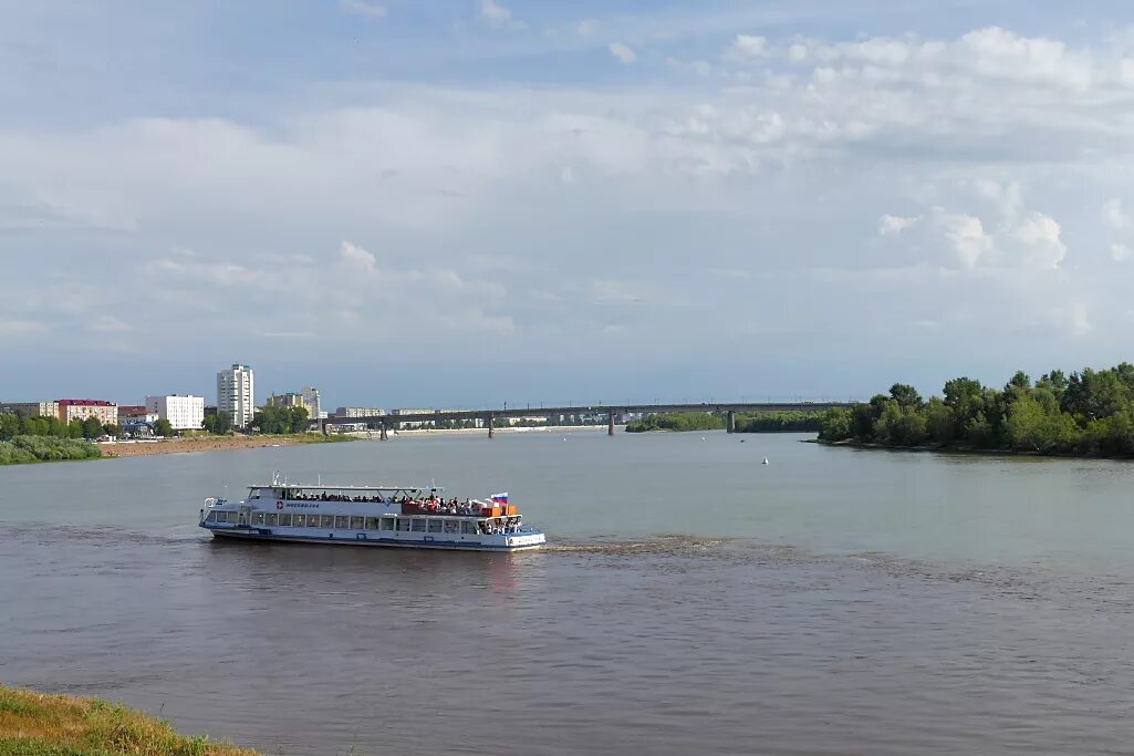 Река в омске. Омск река. Река в Омске название. 5 Рек в Омске. Самая большая река в Омске.