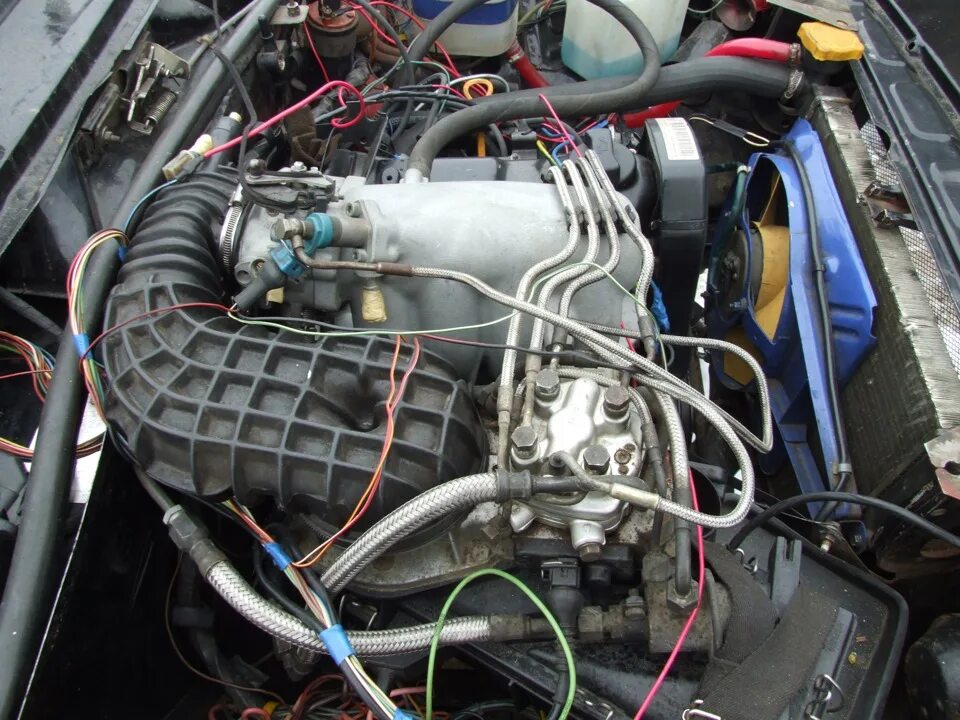 21073 инжектор под капотом. Модуль топливный 21073. Движок ваз 21073 инжектор. Патрубки птп на ваз 2107. Ваз 21074 система охлаждения двигателя.