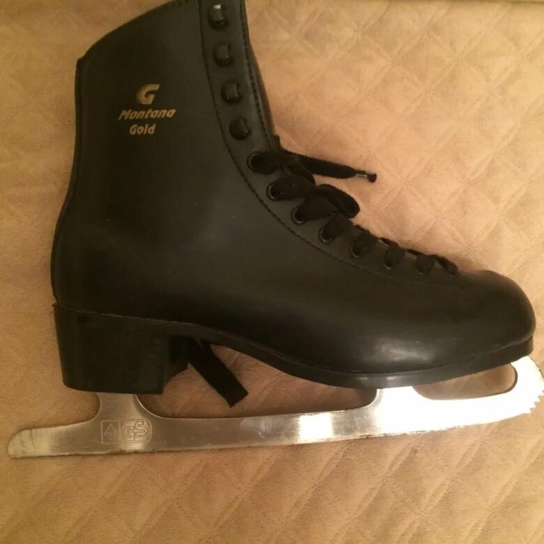 Коньки graf montana gold. Graf montana. Graf montana gold. Graf montana. Graf montana.
