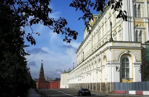 Кремлевский дворец метро