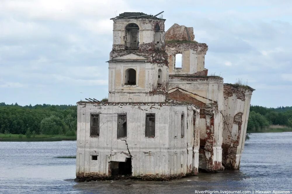 Церковь Любец Рыбинское водохранилище. Затопленная Церковь Молога. Рыбинское водохранилище затопленная Церковь. Рыбинское водохранилище Молога. Рыбинское водохранилище деревня