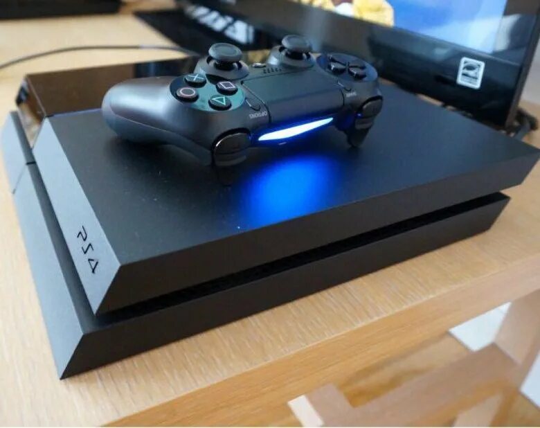 Сонька приставка. Sony playstation 4 fat. Плейстейшен 5 и плейстейшен 4. Консоль игровая ps4. Сонька приставка.