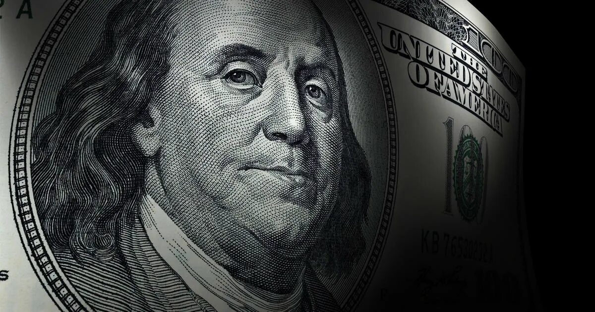 Бенджамин франклин почему изображен на купюре. Бенджамин франклин на 100 долларах. бенджамин франклин на купюре 100.