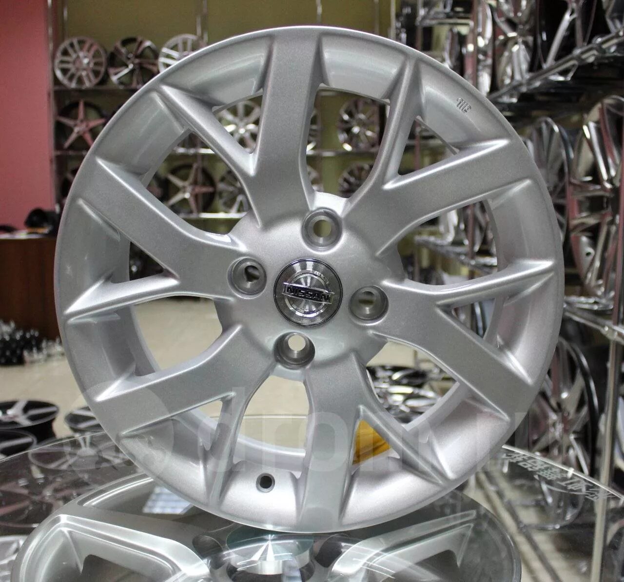 Диски nissan r15. Реплика ниссан. Реплика ниссан. Колесный диск k&k кс693 6x15/4x100 d60. Replica ni259 s.