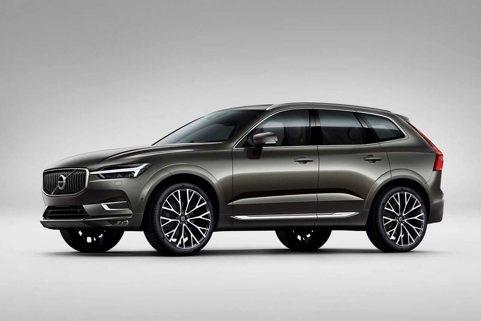 Вольво хс60 поколения. Volvo xc60 2017. Volvo xc60 2020. Volvo xc60 2021. Volvo xc60 2023.