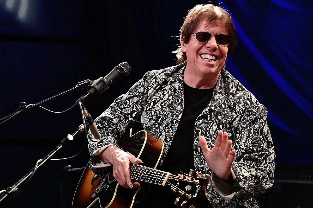George thorogood bad to the. Джордж Торогуд. Джордж Торогуд 2021. Фото George Thorogood. George Thorogood & the Destroyers.
