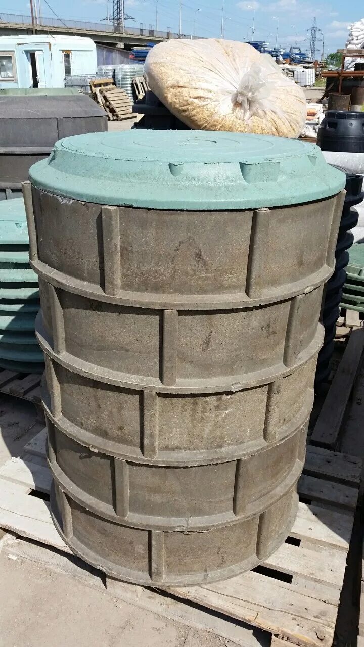 кольцо колодца d1500 h200 полимерпесчаное. манжета для септика герметичный ввод 110мм. кессон из полимер песчаных колец. полимерпесчаное кольцо колодца ø 1000 мм. кольцо полимер для колодца.