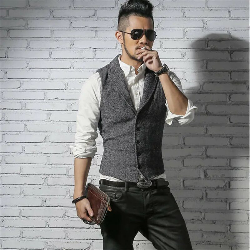 Мужской образ с жилеткой. Рубашка с жилетом. Рубашка с жилеткой мужская. Парень в жилетке. Мужской образ с жилеткой.