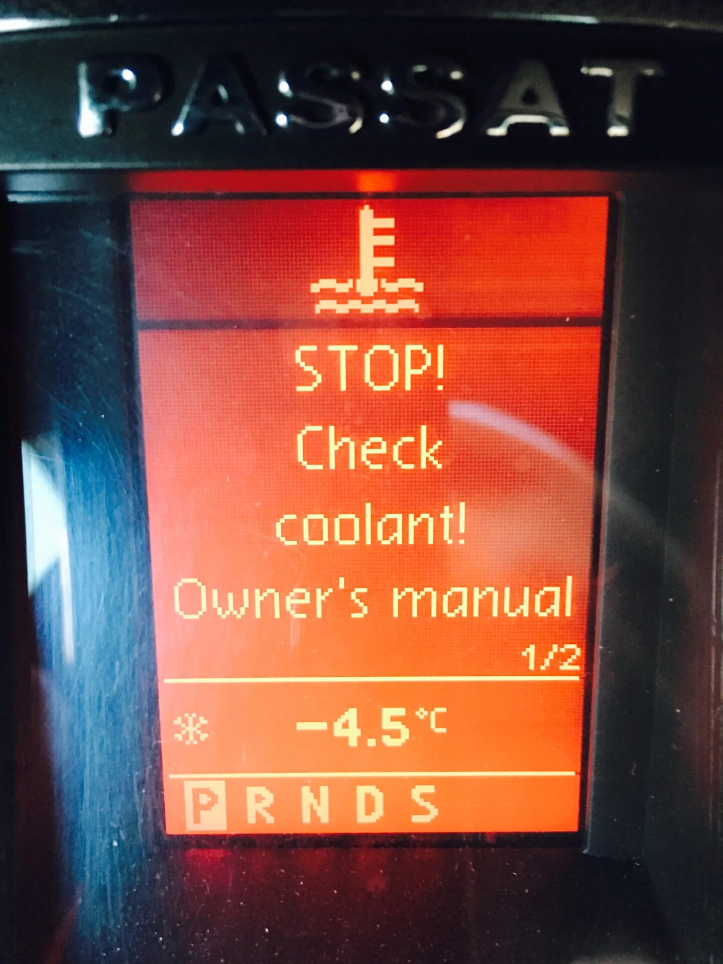 Coolant check level w211. Coolant level. Check coolant. Visit workshop мерседес w210. 0 дизель.