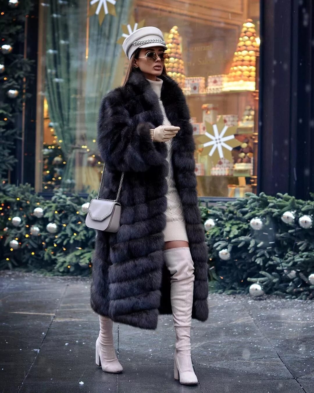 стильные образы. стильные зимние образы. лук для шубы. стильные образы на зиму для девушек. норковый полушубок с кожаными брюками.