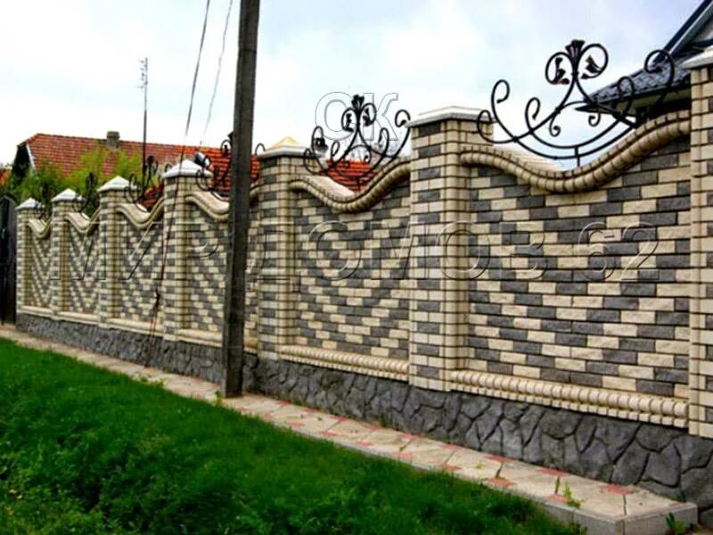 Заборы из кирпича красивое фото. Кирпичный забор. красивые кирпичные заборы. красивые заборы из кирпича. необычные кирпичные заборы.