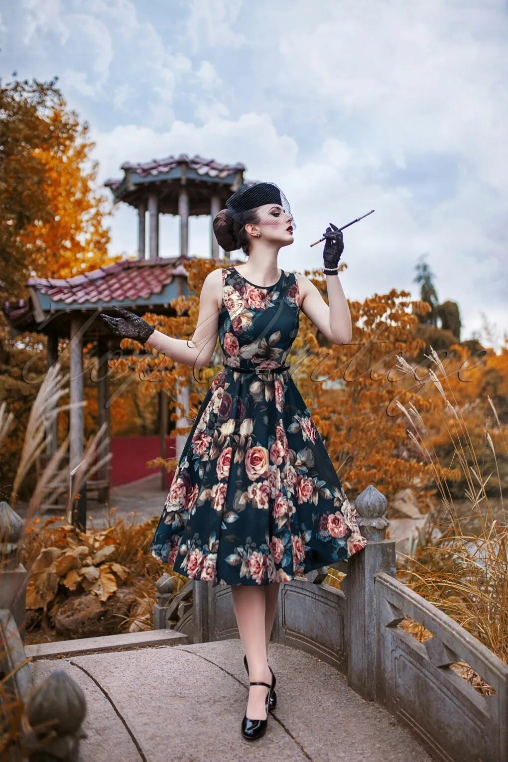 Ида ван мюнстер ретро стиль. Ретро стиль в одежде. Платье в стиле 50-х. Ретро в одежде девушки. Ретро в одежде девушки.