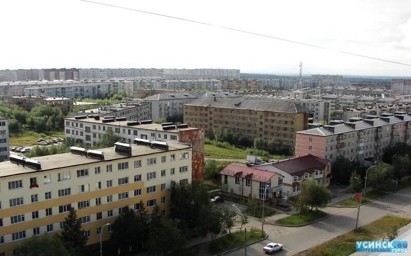 Усинск 1966. Город усинск республика коми. Улица нефтяников 50. Усинск 90 е годы. 5 школа усинск.