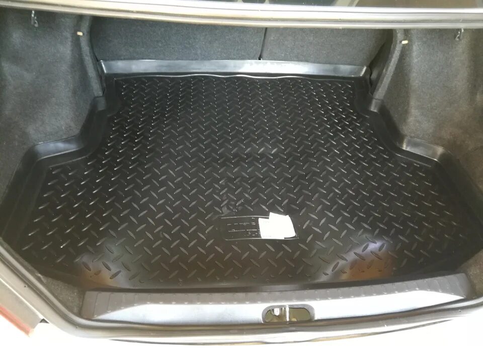 Коврик багажника джили. Geely mk cross 1.5 багажник. коврик в багажник джили мк. geely mk седан багажник. geely mk cross 2015 багажник.