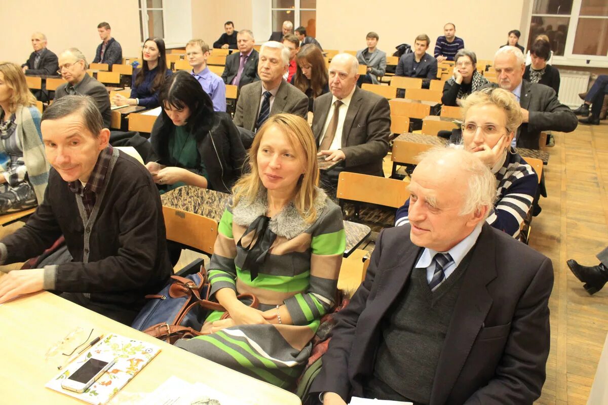 Кафедра истории спб. Философский факультет петербургского университета. Новобиржевой гостиный двор санкт петербург. Спбгу исторический факультет. Институт истории спбгу.