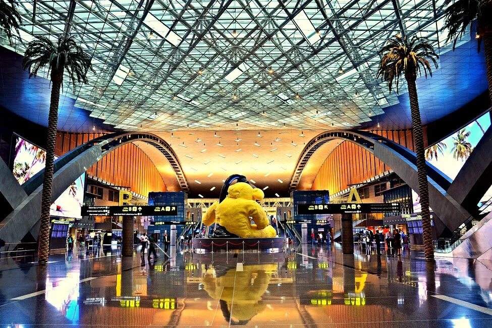 Город где аэропорт в городе. Международный аэропорт Доха. Аэропорт Доха Катар. Аэропорт Хамад Доха. Город Доха (аэропорт Хамад)..