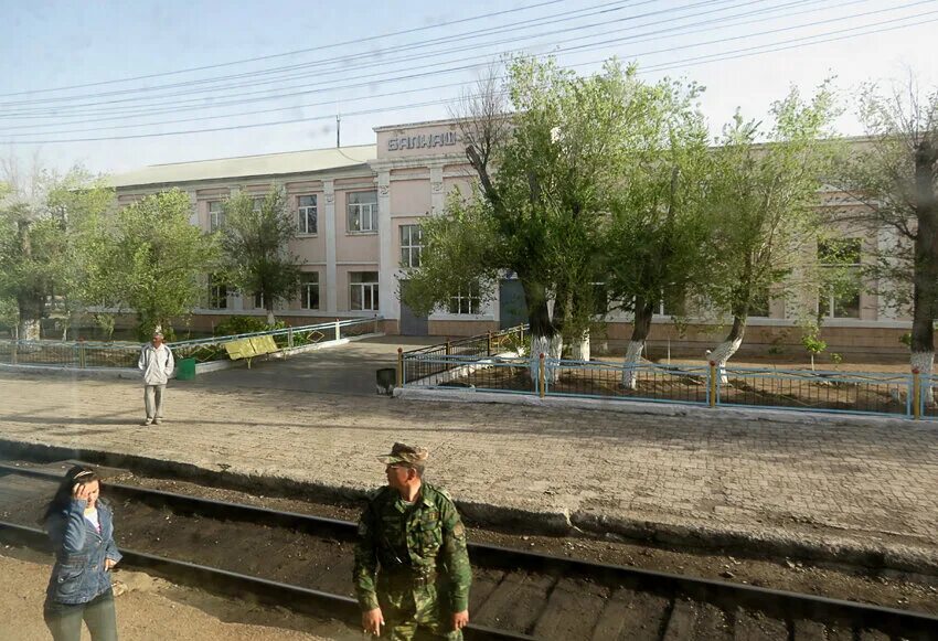 Жд балхаш. Станция балхаш-1. балхаш 1 вокзал. вокзал балхаш 2. жд станция балхаш.