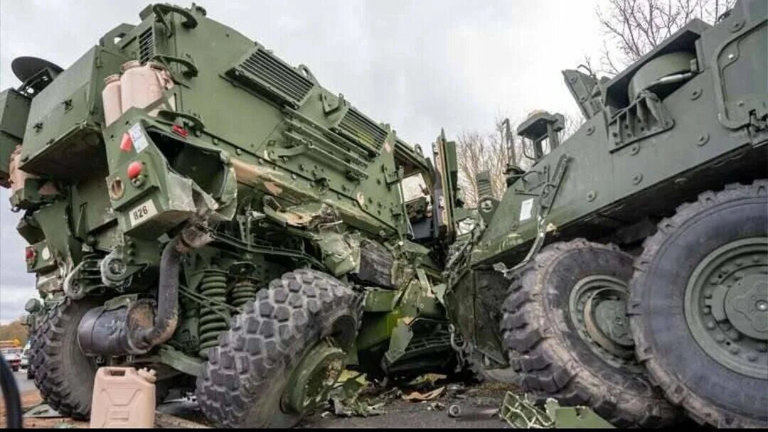 Украинские танкисты. Сломанный леопард. Сломанный леопард. Леопард 2а4 всу. Сломанный леопард.