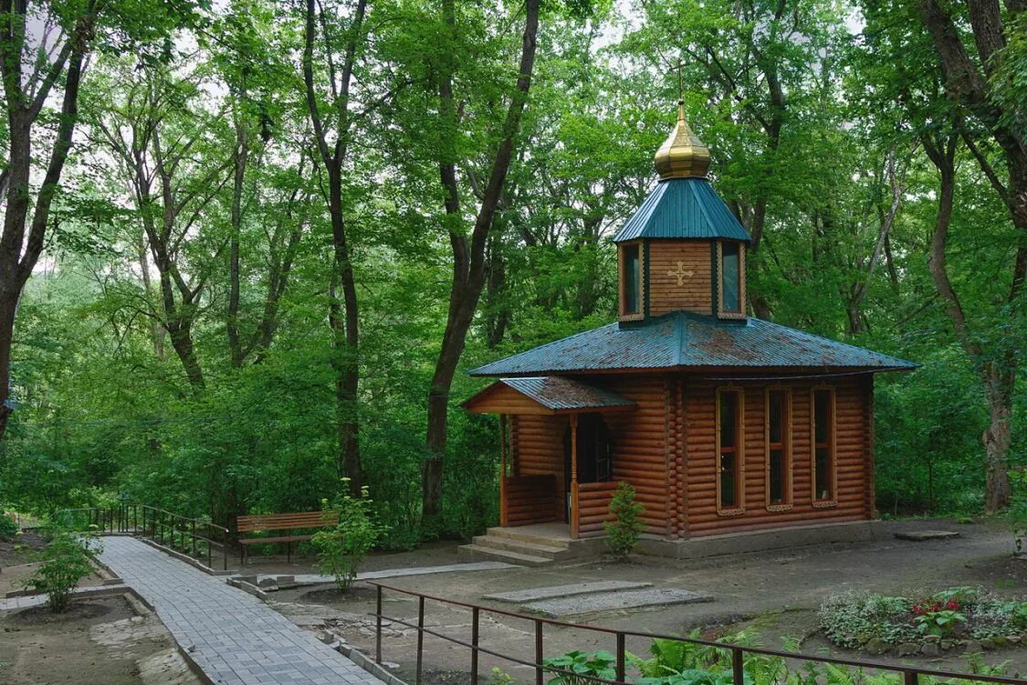 Александровские родники. Святой источник Александровское Ставропольский край. Свято-Троицкий источник село Александровское. Село Александровское Ставропольский край Святой источник. Свято-Троицкий источник с Александровское Ставропольский край.