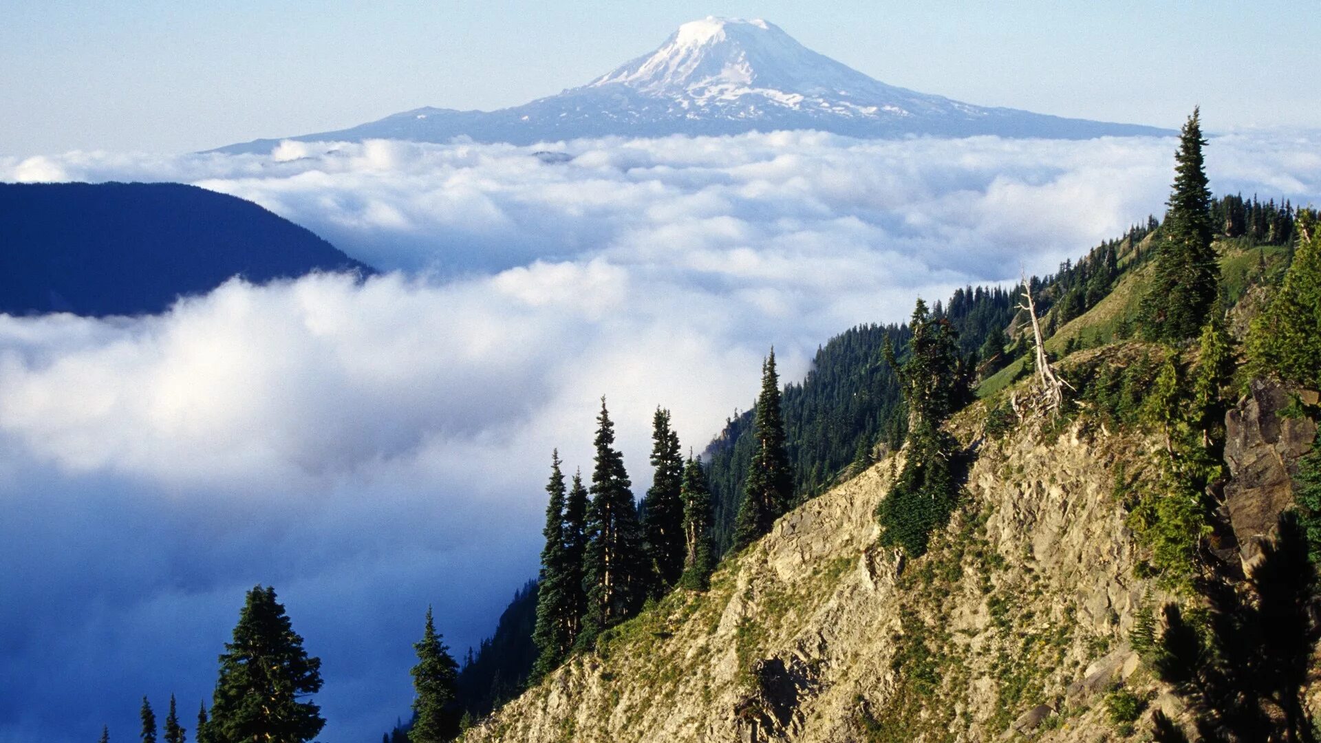 Горы являющиеся естественным. Гора Адамс. Вашингтон (гора, Нью-Гэмпшир). Гора Адамс в штате Вашингтон. Гора Рейнир Вашингтон США.