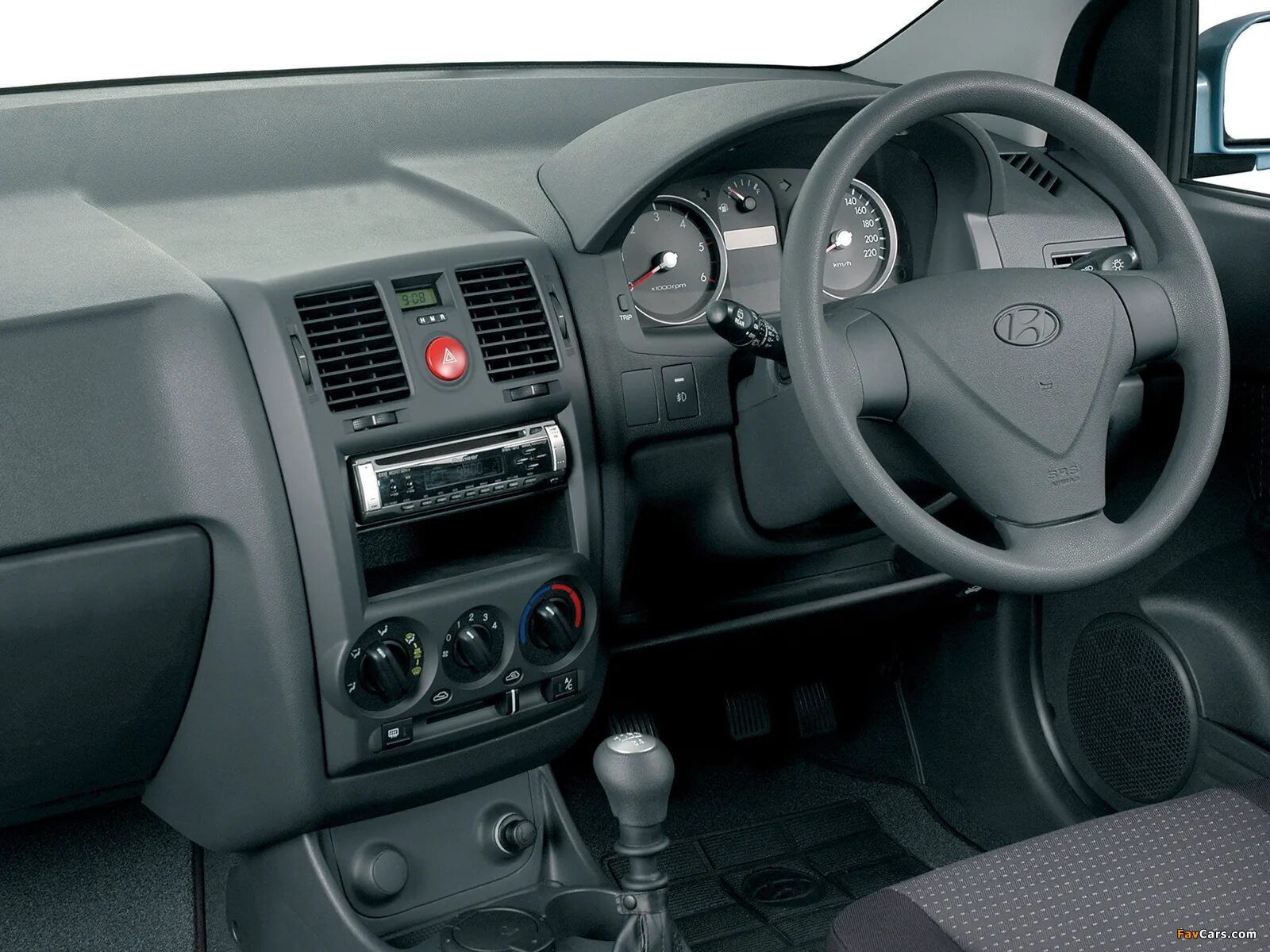 Панель гетц 2008. Hyundai getz 2007 салон. hyundai getz 2008 салон. хендай гетц 2005 салон. hyundai getz 2010 салон.