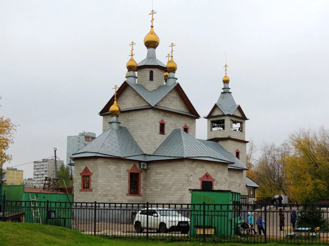 храм святителя тихона в люблино. церковь тихона на улице тихоновская в москве в москве. церковь в люблино на ставропольской. церковь святого апостола андрея первозванного в люблино, москва. церковь тихона, патриарха всероссийского, в дзержинске.