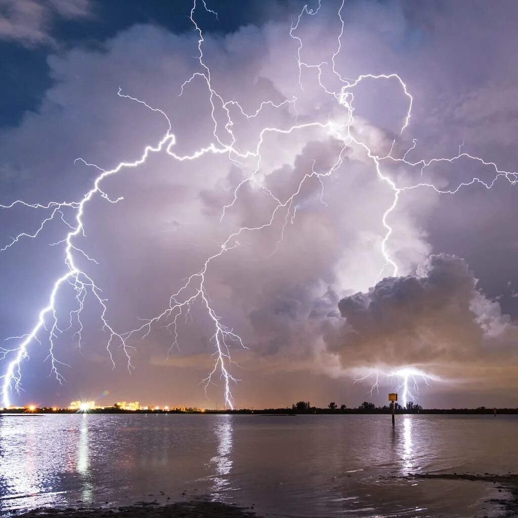 Thunder rain. Гроза. Природные явления. Красивые явления природы. Гроза и дождь.