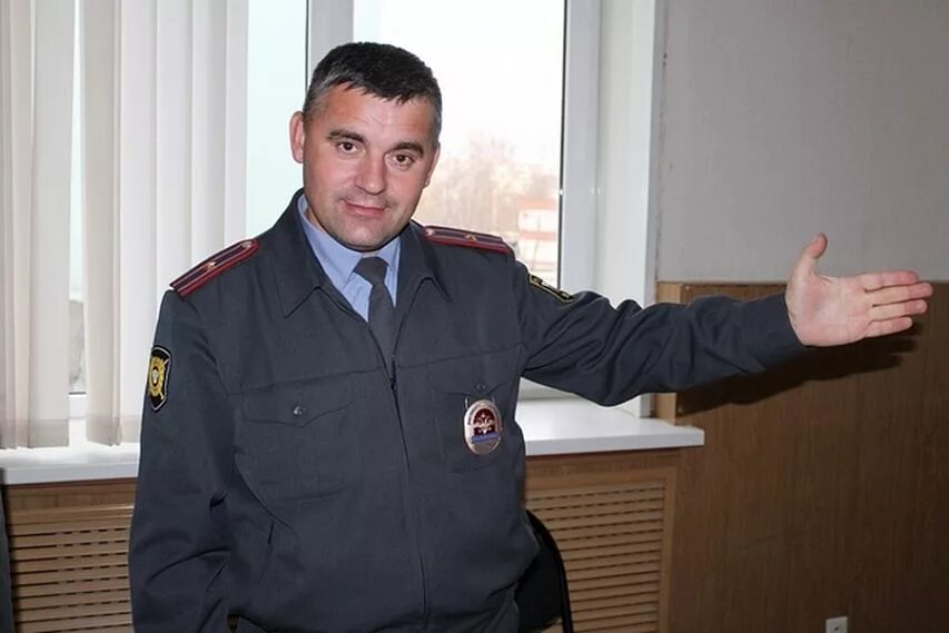 Карапузов александр николаевич полковник. Участковый старый оскол. Полицейские участковые стары́й оскол. Участковые старый оскол. Карапузов александр анатольевич старый оскол.