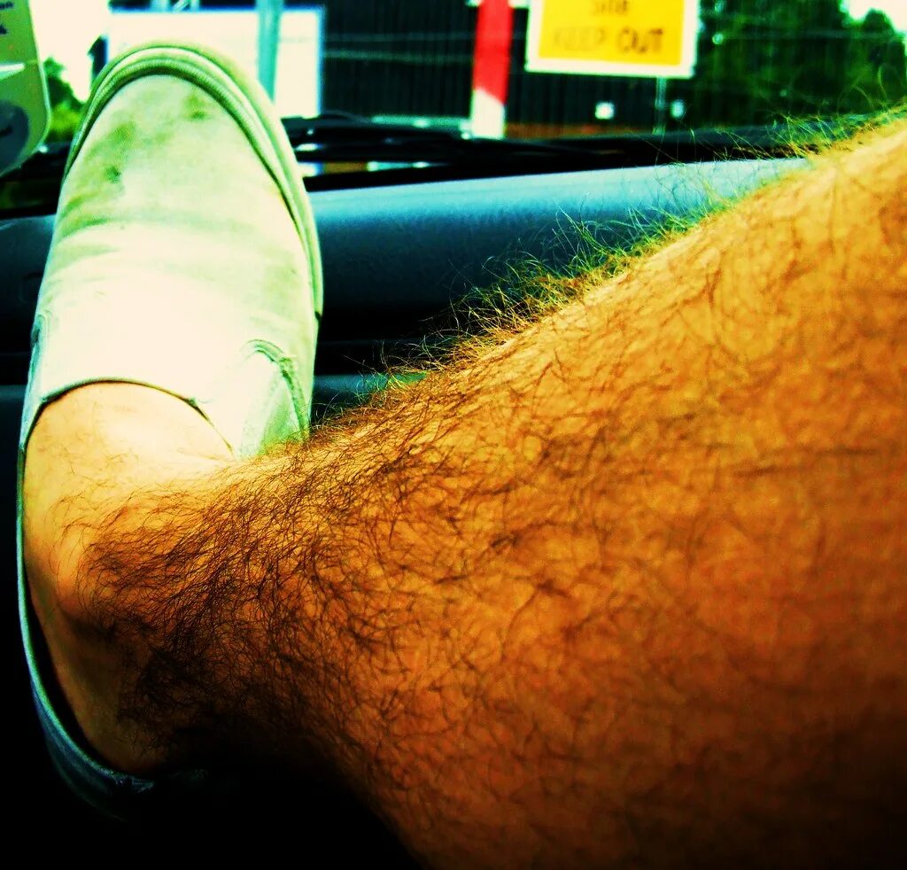 Men's Leg hair. Very hairy legs